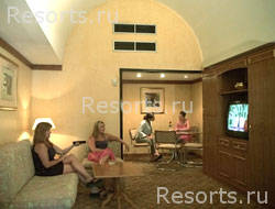 Oasis Hotel 8